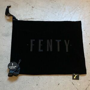 📌 NWT Fenty x Puma Black Velour Velvet Shoe Dust Drawstring Bag with care tag